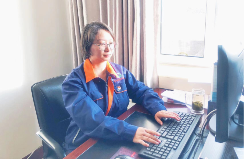 省物產(chǎn)集團(tuán)黨務(wù)工作者、先進(jìn)模范持續(xù)熱議黨的二十大精神（二）