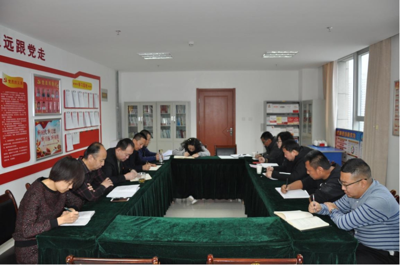 銘記&ldquo;生命線&rdquo;、分清&ldquo;是非線&rdquo; 修筑&ldquo;防腐線&rdquo;、不踩&ldquo;高壓線&rdquo;